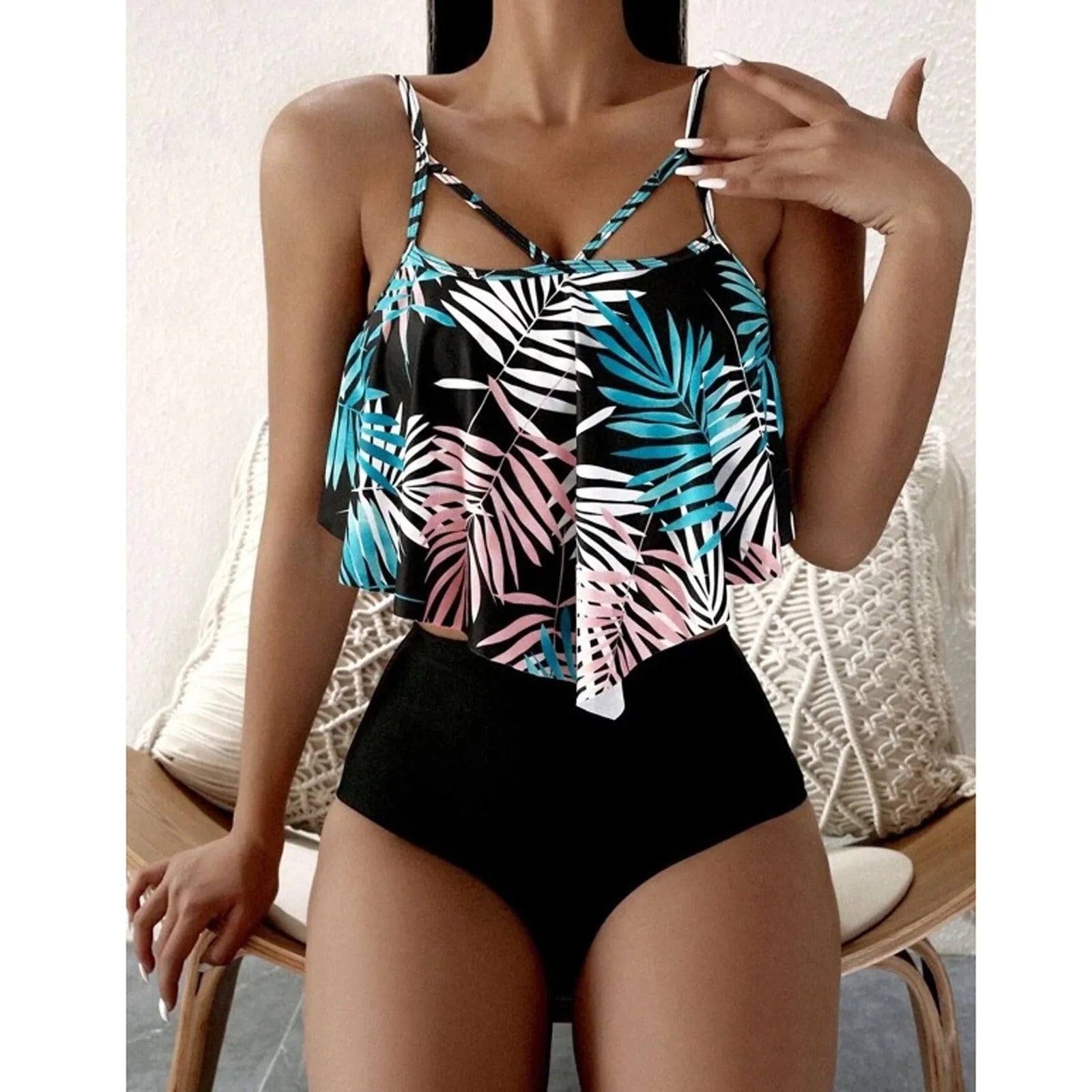 Lola – volámos tankini levélmintával