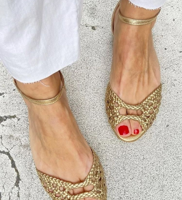 Izabella – arany szövött elegáns szandál