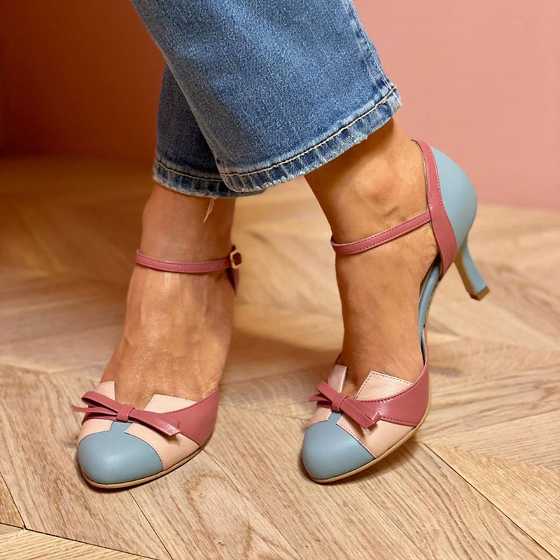 Bellarosa | Papucs csattal és pántokkal, kerek orral