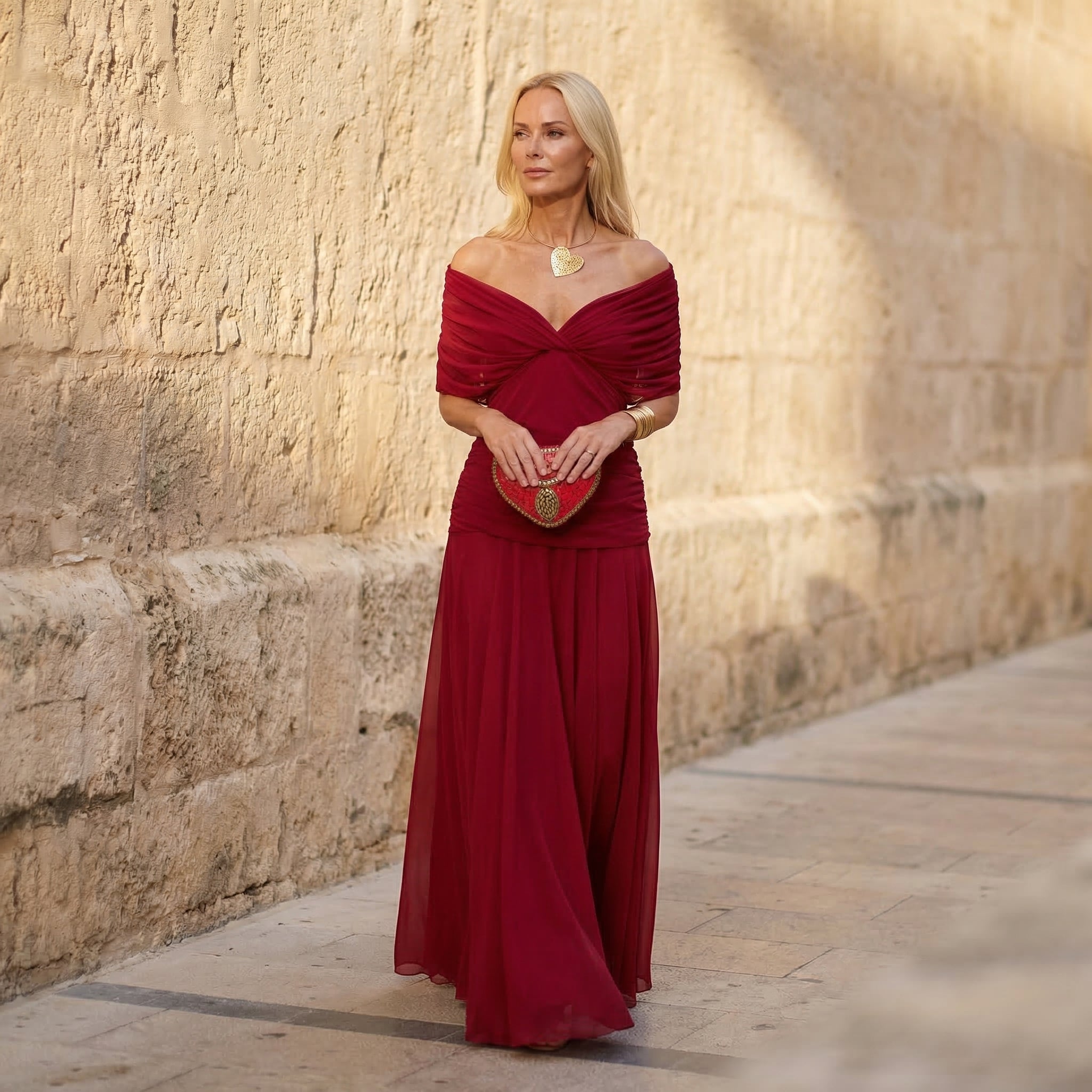 Florendra – romantikus virágmintás elegáns hosszú ruha